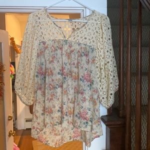 2009 Anthropologie top. 100% cotton.